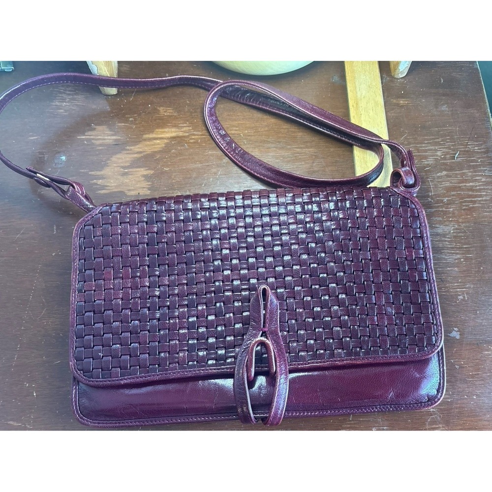 Saks Fifth Avenue Made in Italy Leather Shoulder Bag Vintage Burgundy Woven